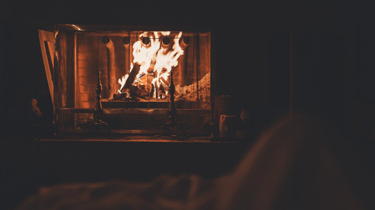 Toasty Vibes | How To Stay Warm In Winter Without A Heater - Snuggy